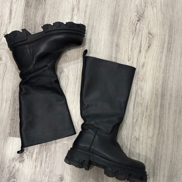 Steve Madden Black Chunky Sole Women's Boots leather - Picture 1 of 6